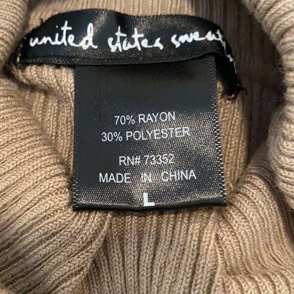 United States Sweaters Women Taupe Turtleneck NWOT - Picture 3 of 3